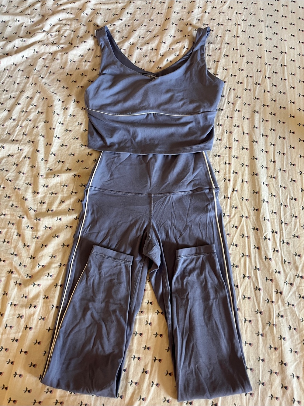 Women's High-Waist Active Leggings With Matching Top
